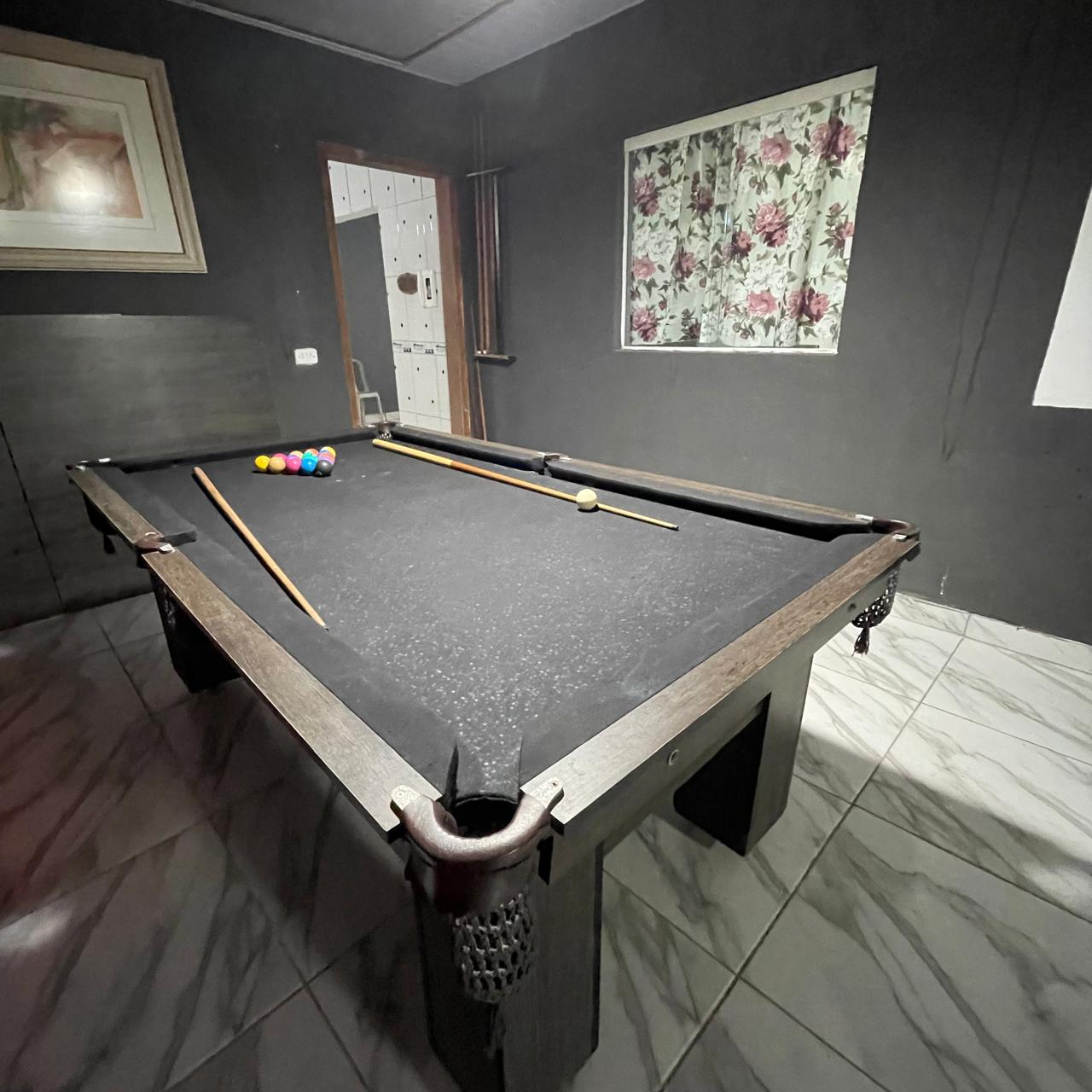 Casa com piscina e mesa de jogos - Balneário Perequê